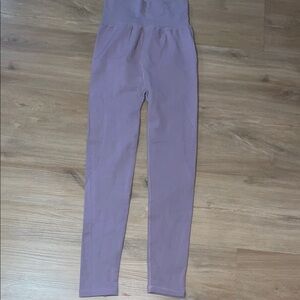 Lavender High-Rise Leggings